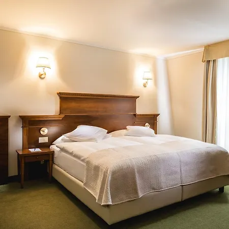 Reine Victoria Hotel