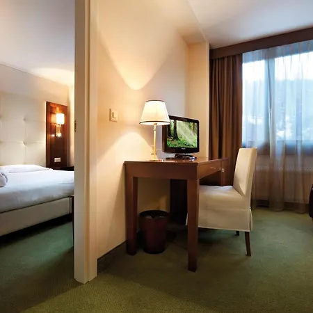 Reine Victoria Hotel 4*