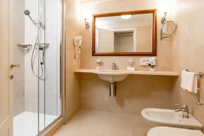 Szálloda Reine Victoria