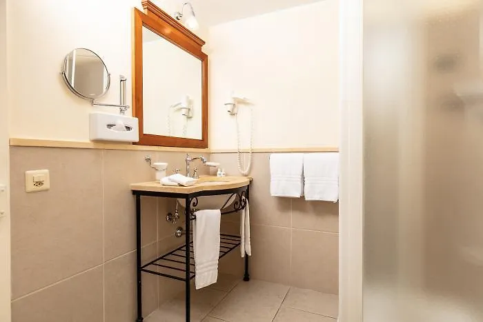 מלון Reine Victoria