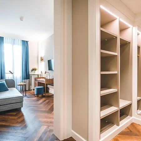 Reine Victoria فندق 4*