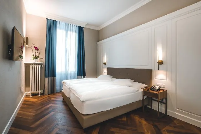 Reine Victoria Hotel 4*